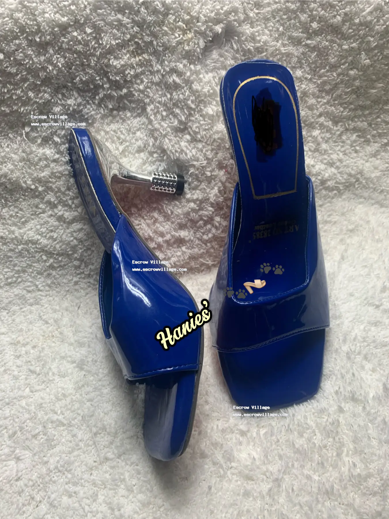 Beautiful lady’s shoes in diff colors and sizes