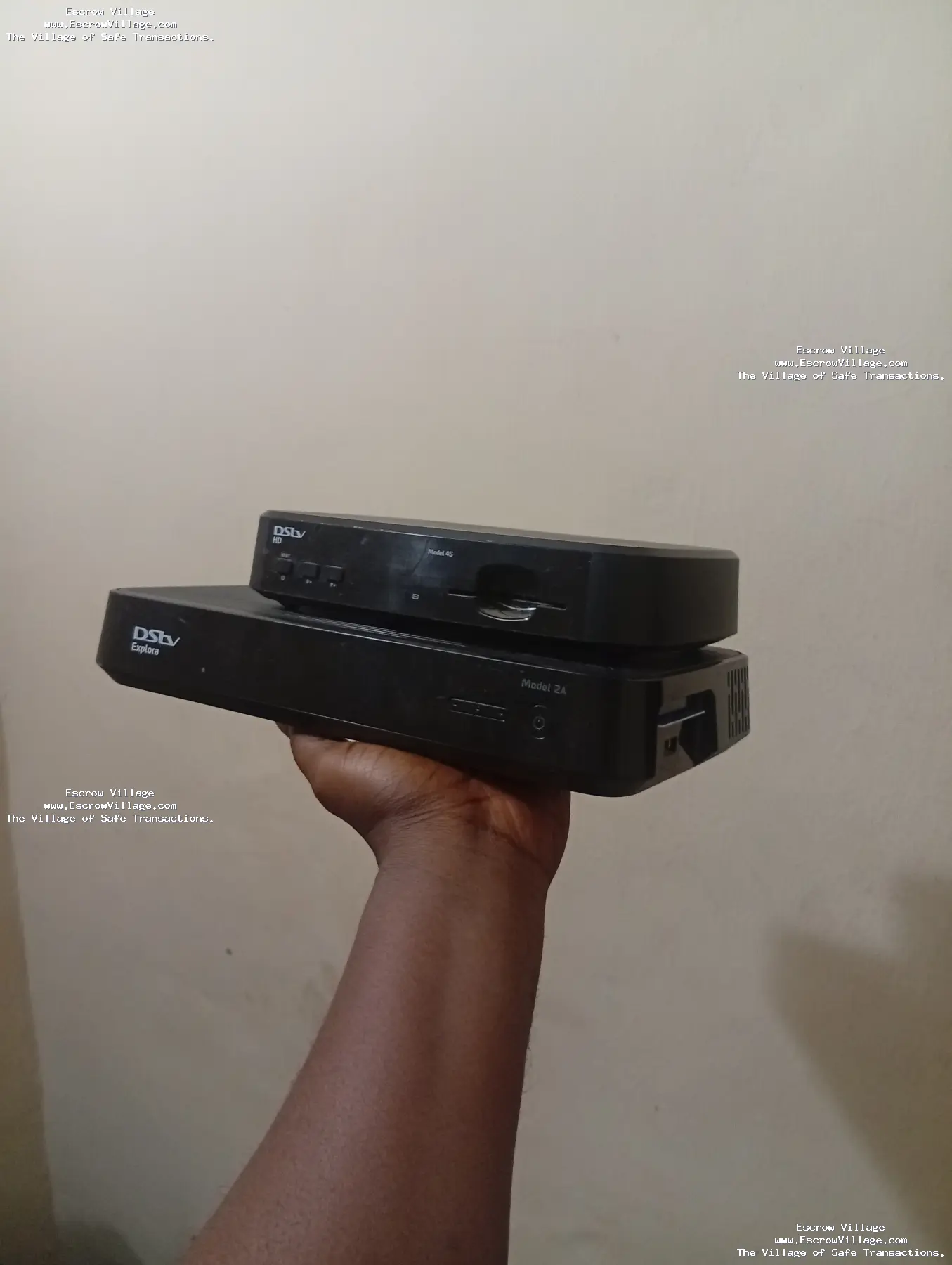 DSTV EXPLORER